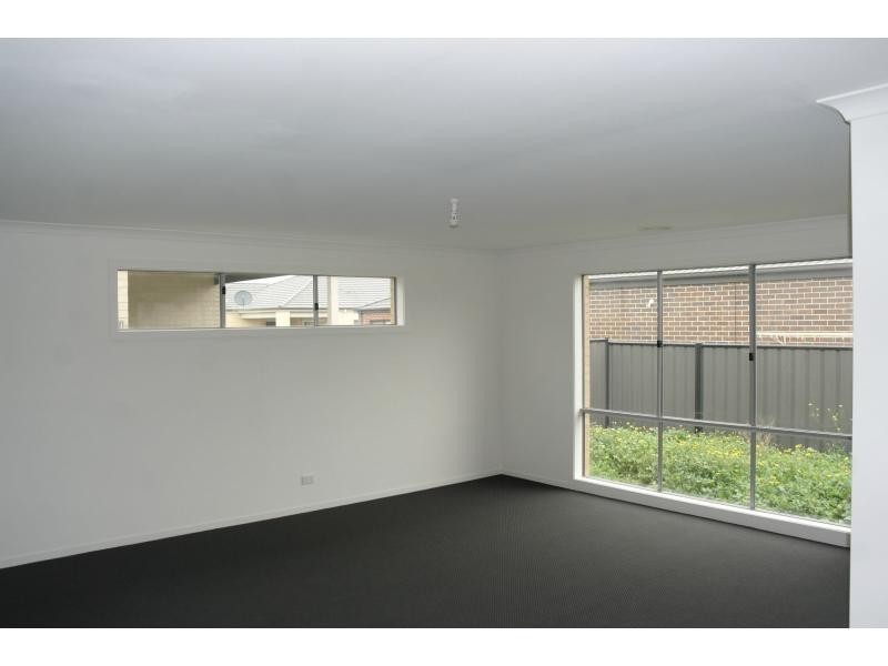 Clyde North VIC 3978