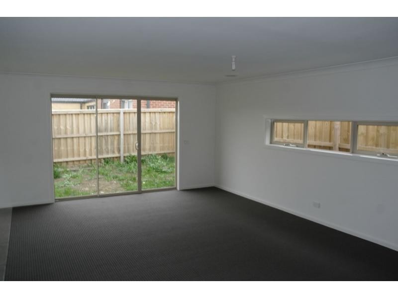 Cranbourne VIC 3977