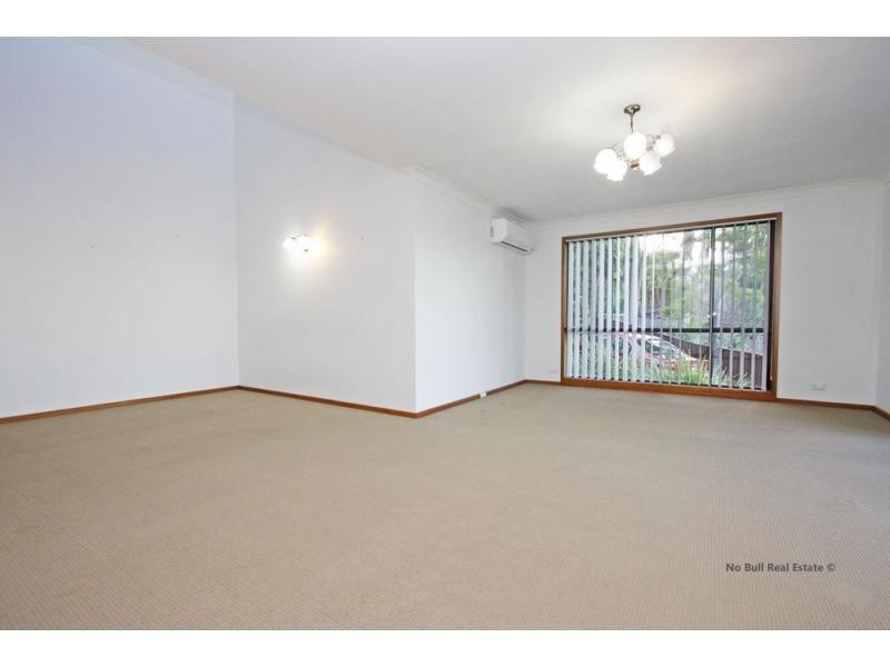 8 Mildura Close, Eleebana NSW 2282