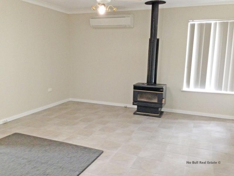 17 Government Road, Holmesville NSW 2286