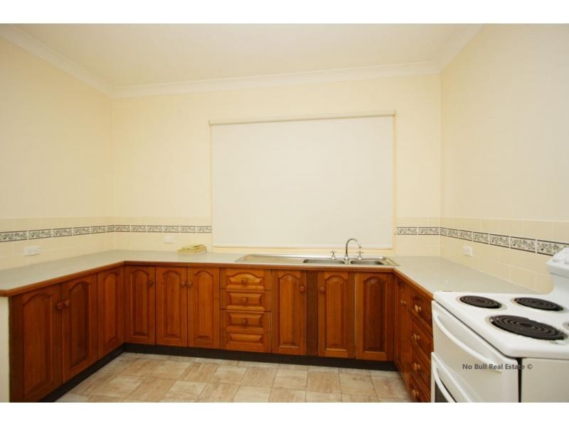 4 Earl Street, Holmesville NSW 2286