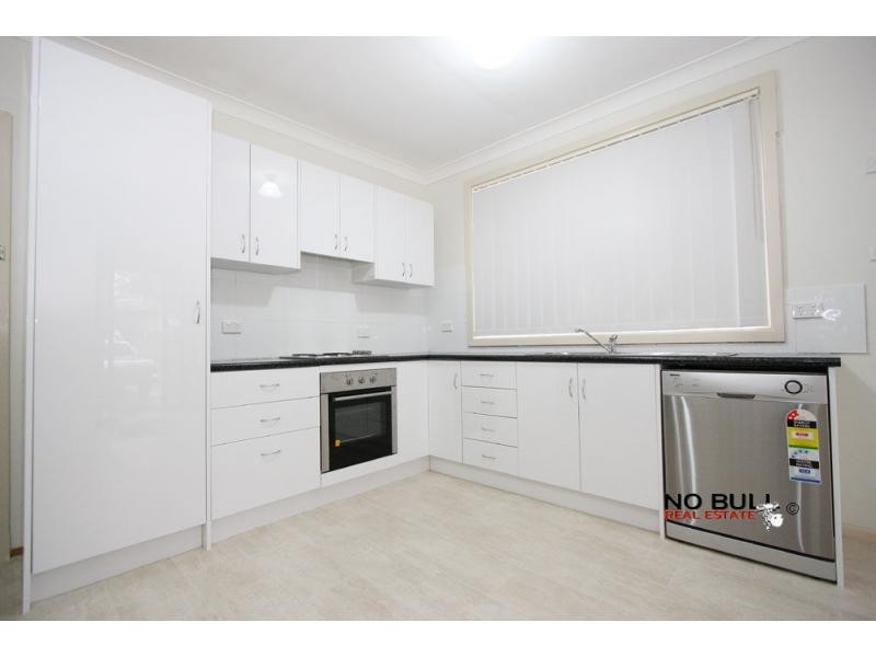 2/11 Blackbutt Parade, Kotara NSW 2289