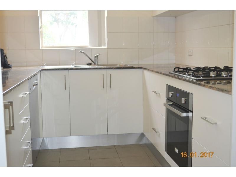 4/10 Beatrice Street, Ashfield NSW 2131