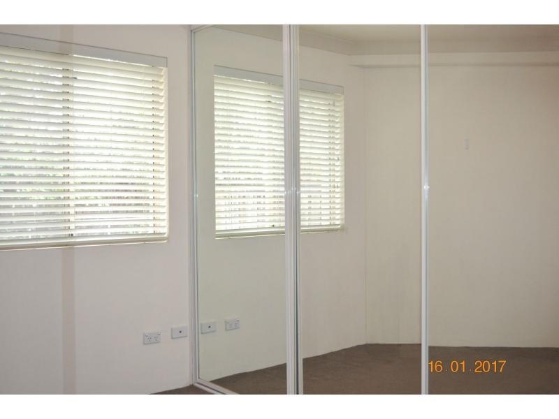 4/10 Beatrice Street, Ashfield NSW 2131