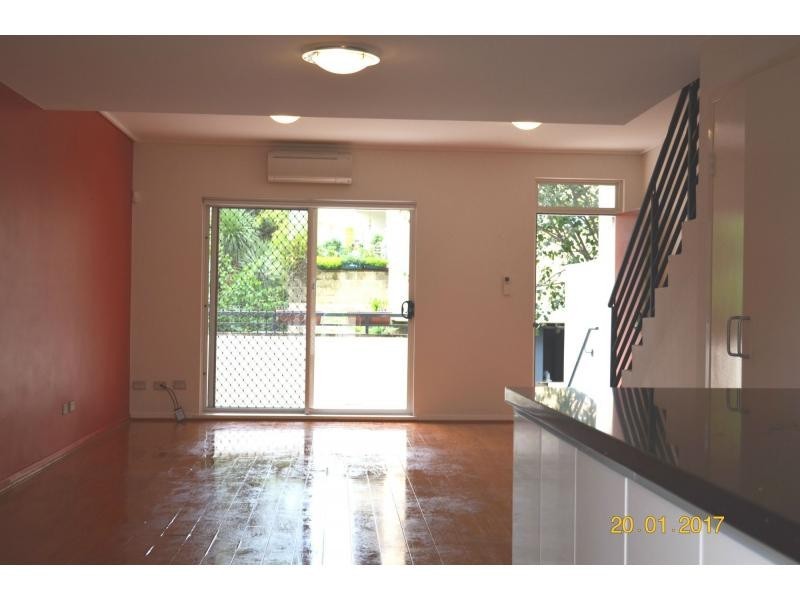 1/20 Close Street, Canterbury NSW 2193