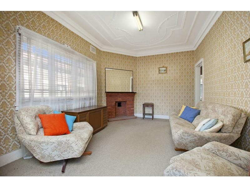 20 Modern Avenue, Canterbury NSW 2193