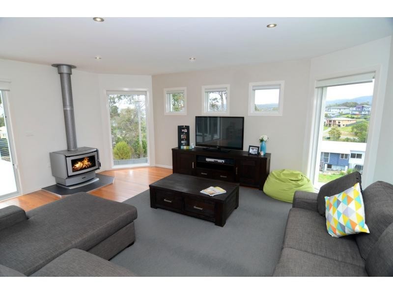 14 Trumpeter Avenue, Eden NSW 2551