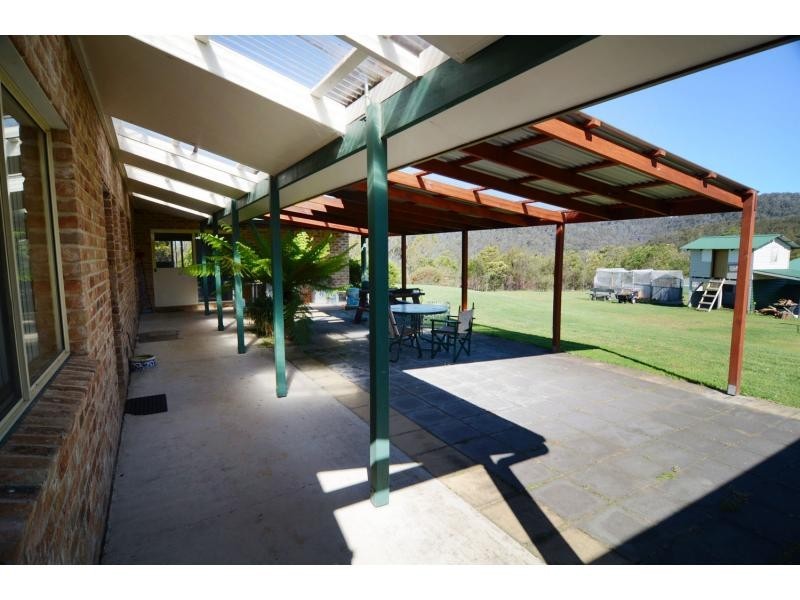 972 Back Creek Road, Lochiel NSW 2549