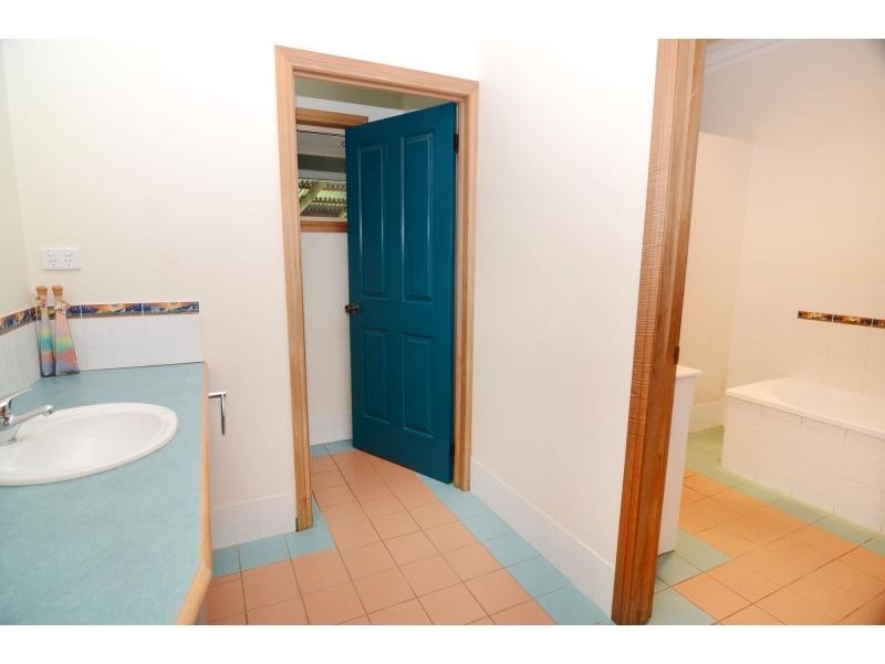 972 Back Creek Road, Lochiel NSW 2549