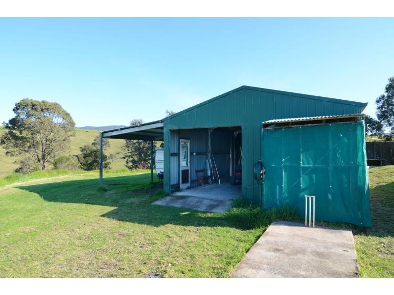 972 Back Creek Road, Lochiel NSW 2549