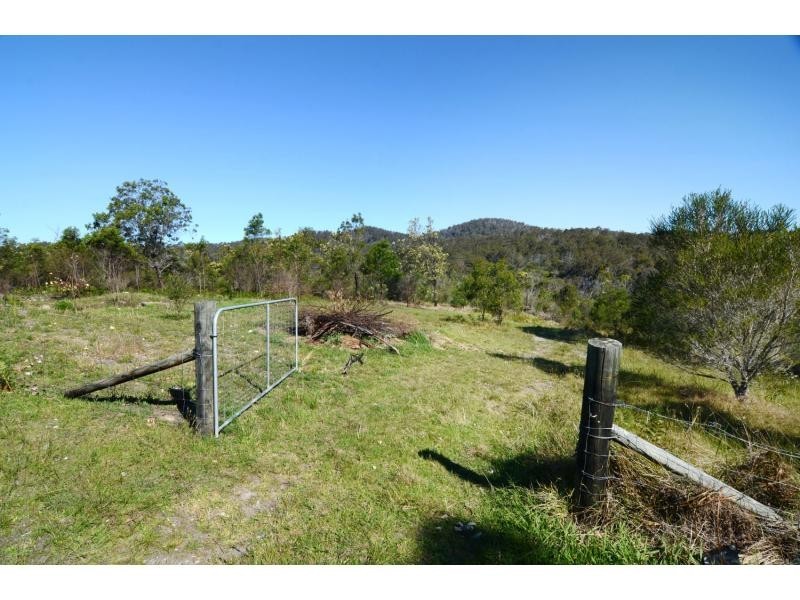 972 Back Creek Road, Lochiel NSW 2549