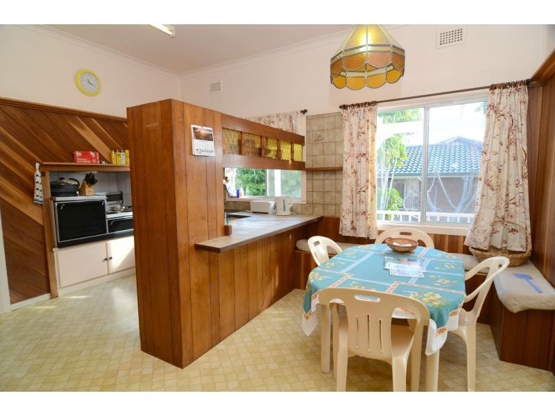 2 Weecoon Street, Eden NSW 2551