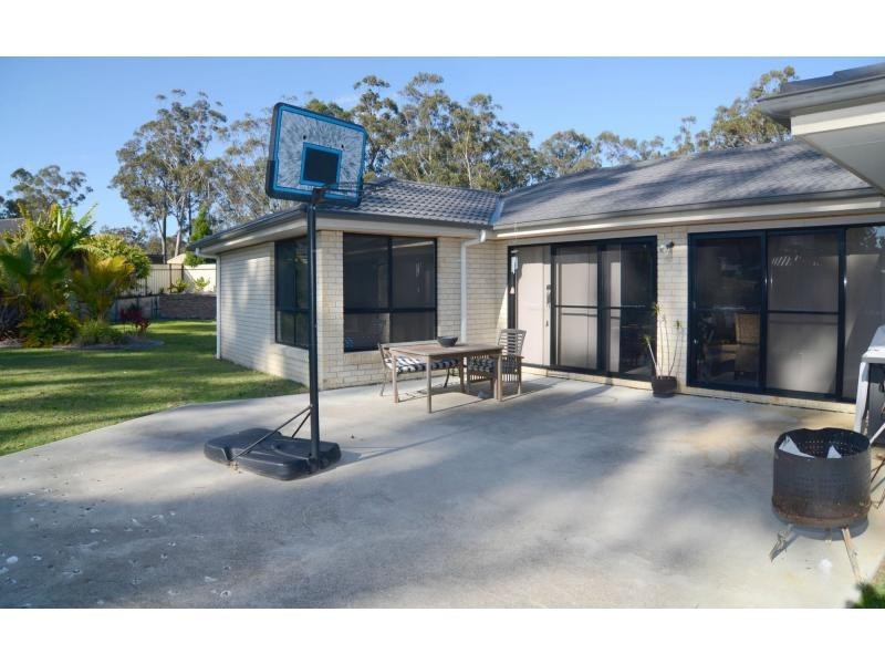 9 Albacore Crescent, Eden NSW 2551