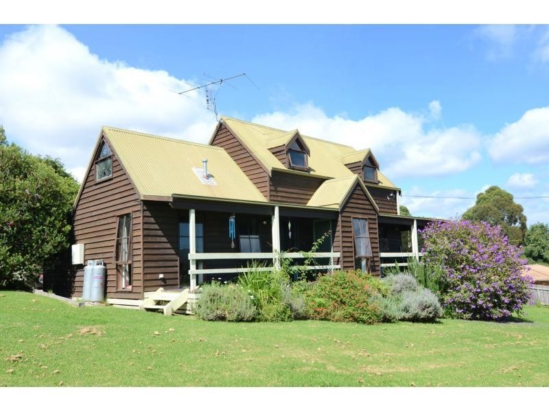 18 Northview Drive, South Pambula NSW 2549