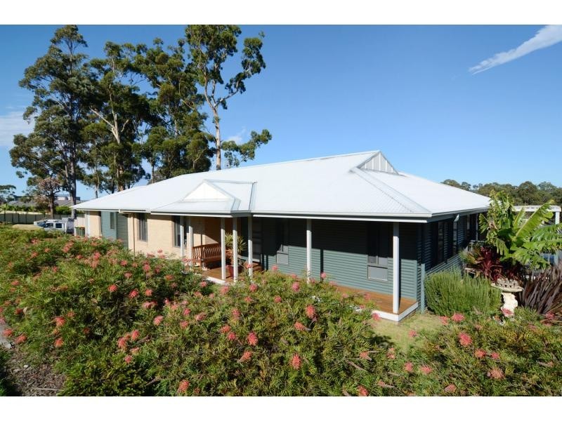 2 Marlin Avenue, Eden NSW 2551