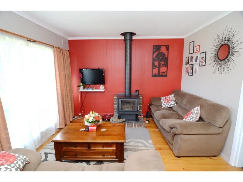 2 Linton Street, Eden NSW 2551