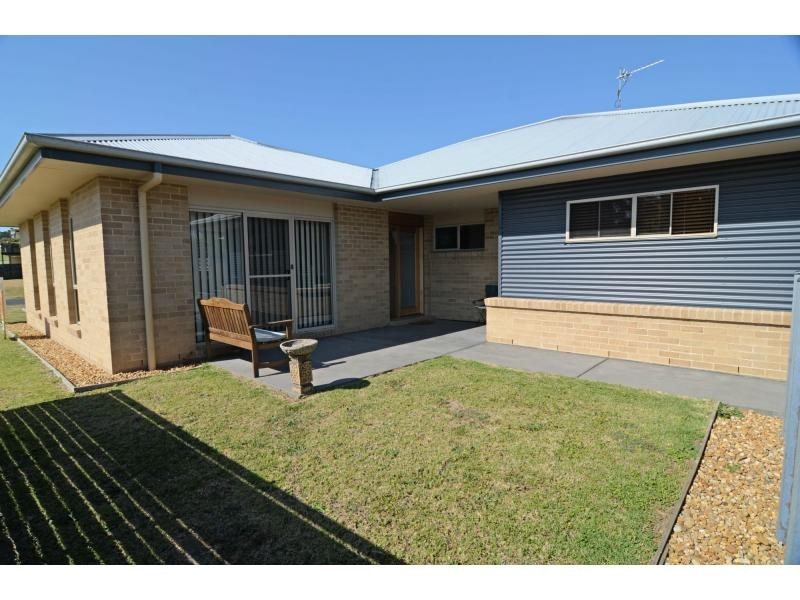 9 Wave Street, Eden NSW 2551