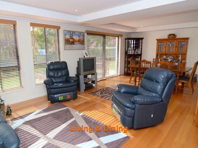 10 Kingfisher Circuit, Eden NSW 2551