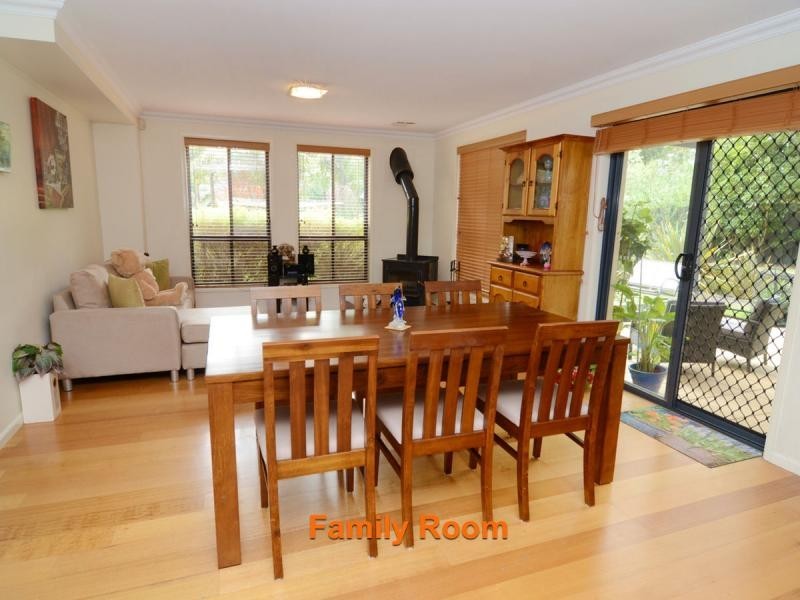 10 Kingfisher Circuit, Eden NSW 2551