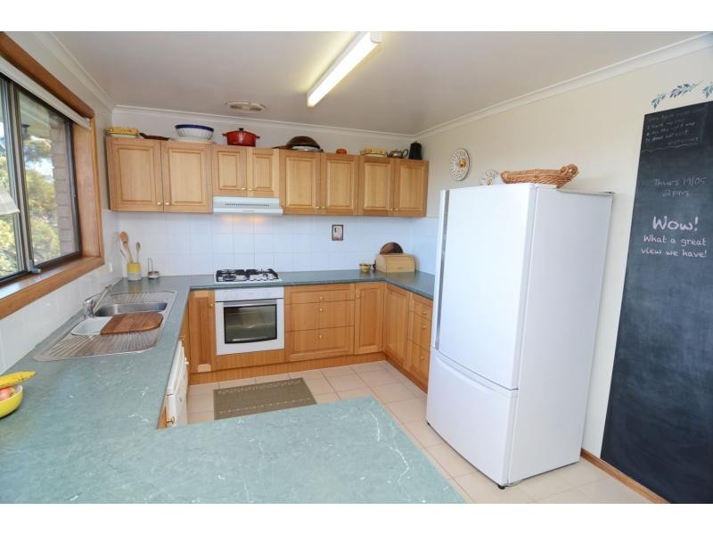 10 Phillipps Street, Eden NSW 2551