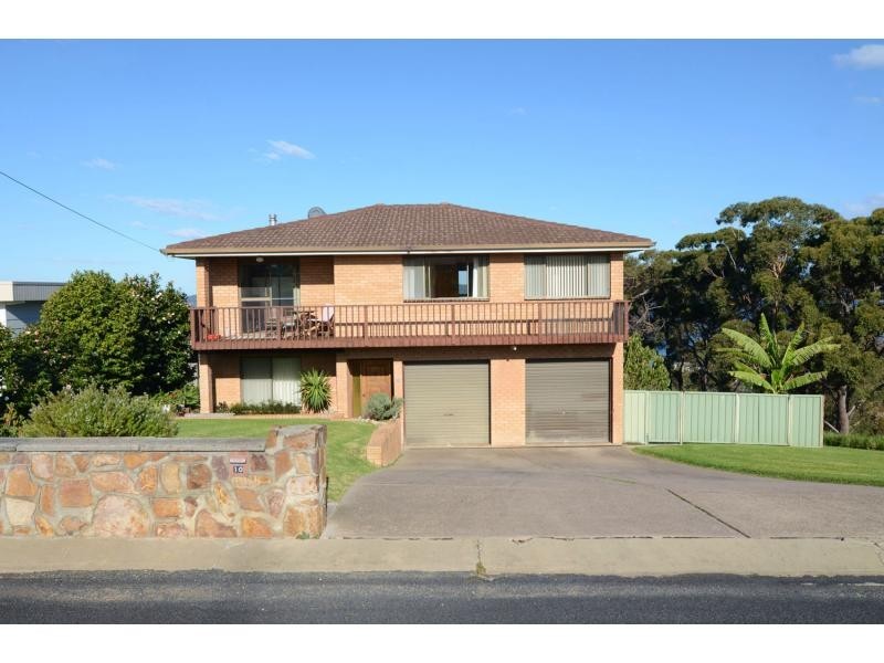10 Phillipps Street, Eden NSW 2551