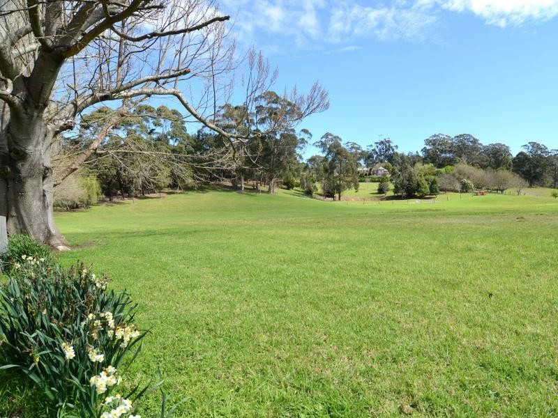 16 Eurack Court, Kiah NSW 2551