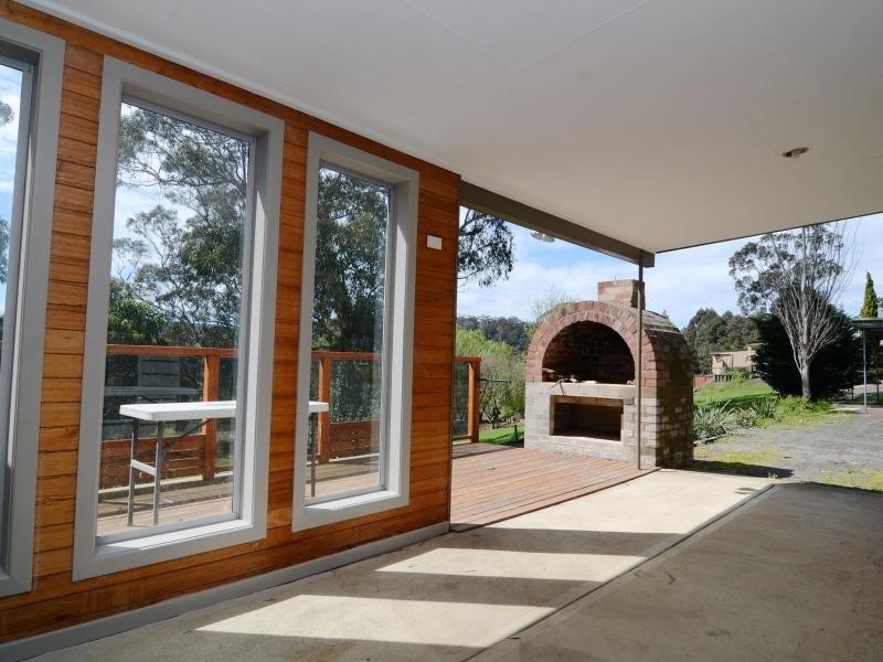 16 Eurack Court, Kiah NSW 2551