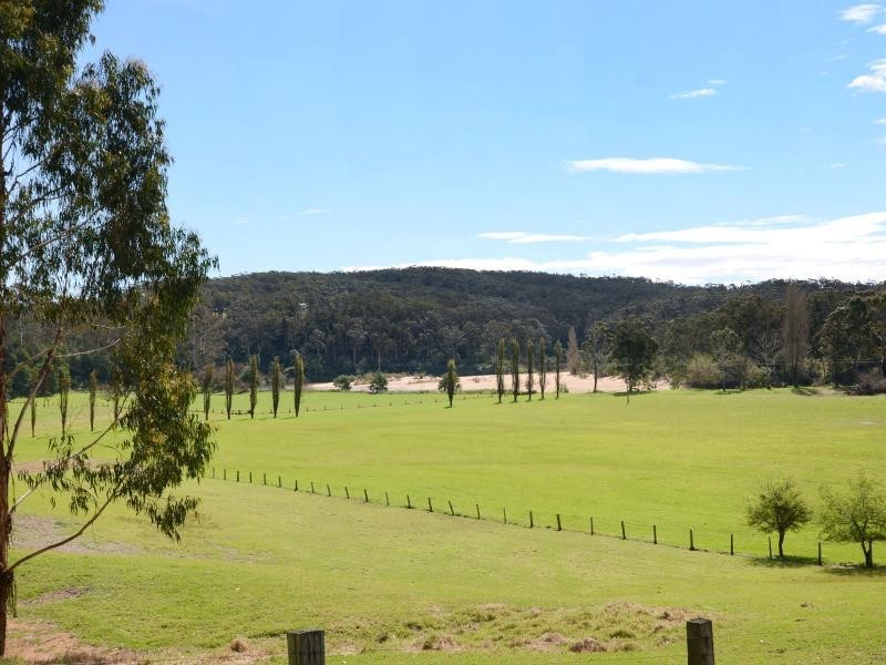 16 Eurack Court, Kiah NSW 2551