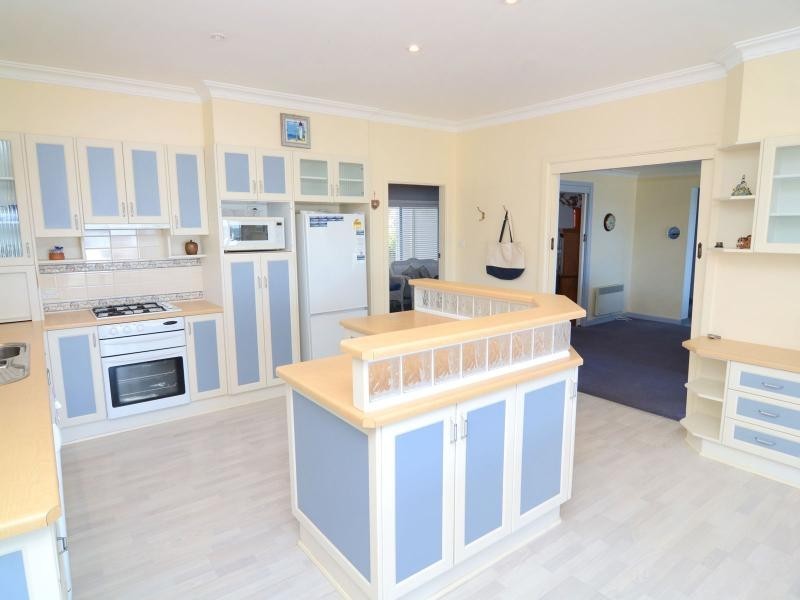 76 Calle Calle Street, Eden NSW 2551