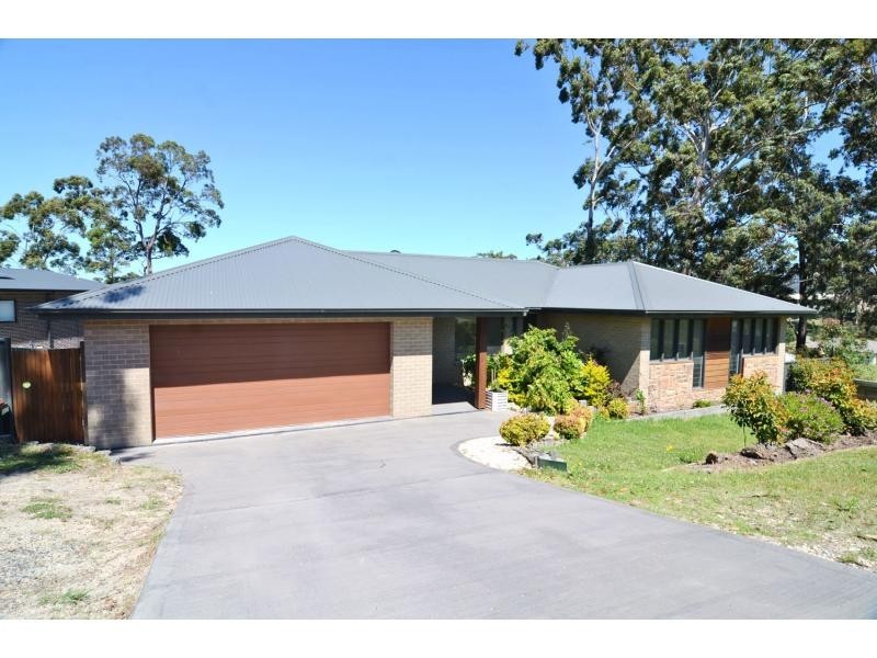 8 Trumpeter Avenue, Eden NSW 2551