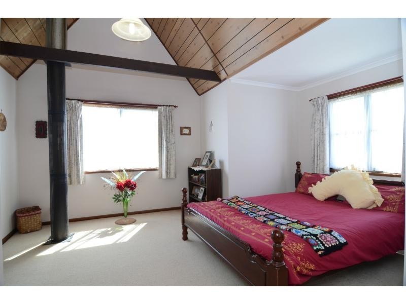 11 West Street, Eden NSW 2551