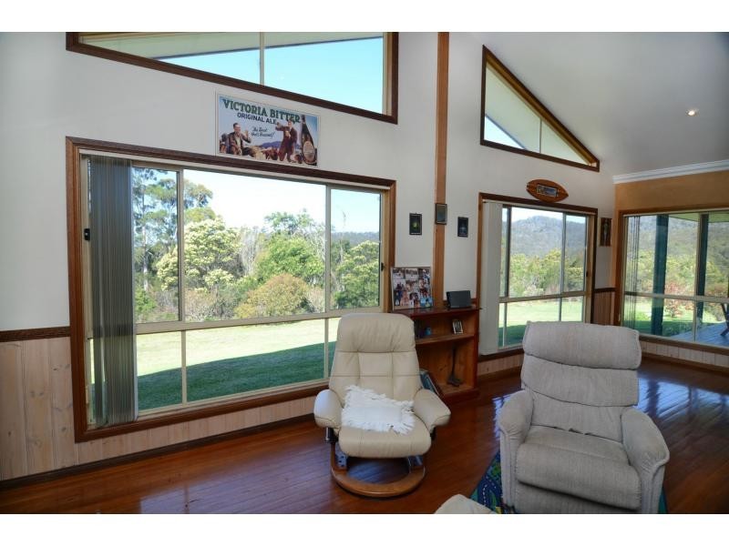972 Back Creek Road, Lochiel NSW 2549
