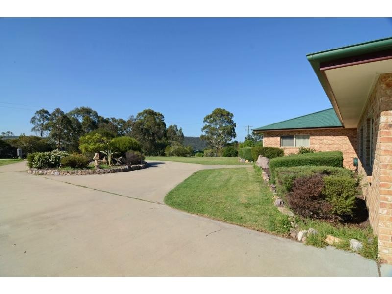 972 Back Creek Road, Lochiel NSW 2549