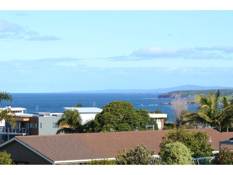 8 Beachview Court, Tura Beach NSW 2548