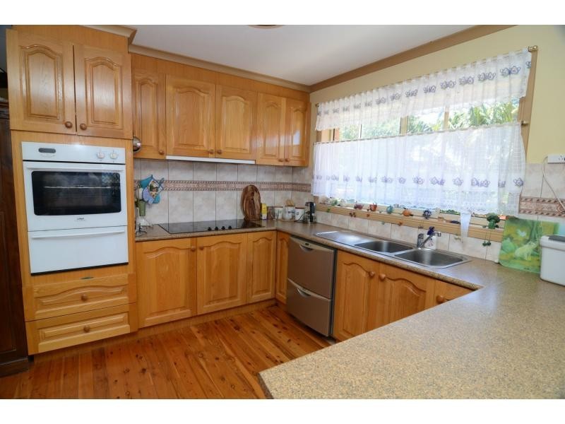 6 Hollydale Place, Eden NSW 2551