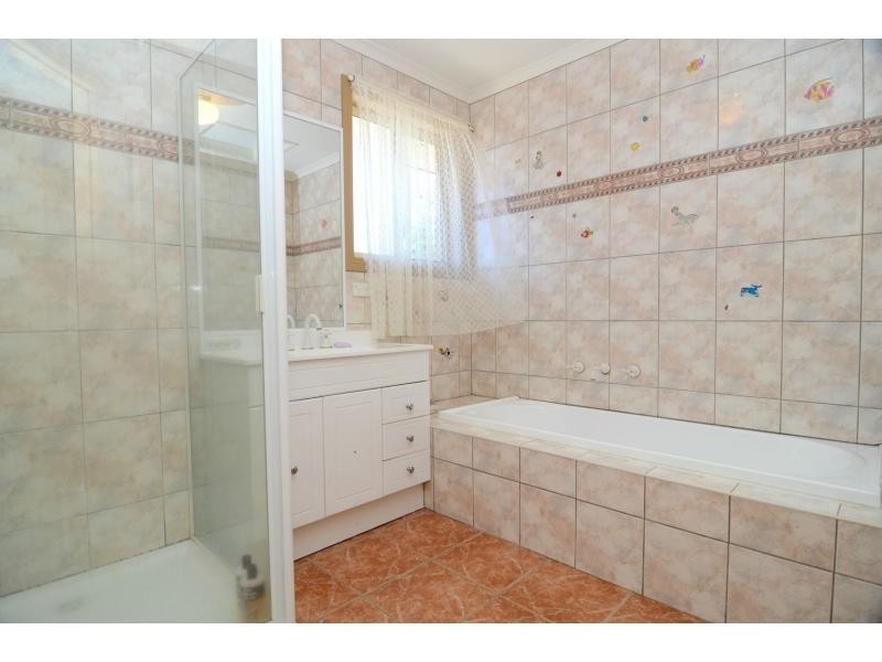 6 Hollydale Place, Eden NSW 2551