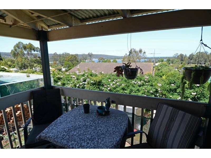 6 Hollydale Place, Eden NSW 2551