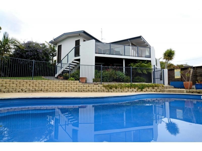 4 Bronwyn Close, Merimbula NSW 2548