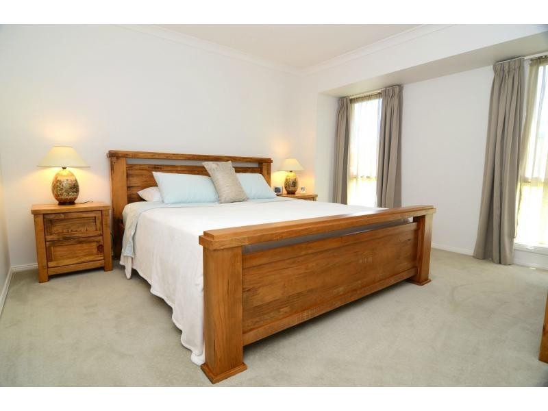 5 Albacore Crescent, Eden NSW 2551