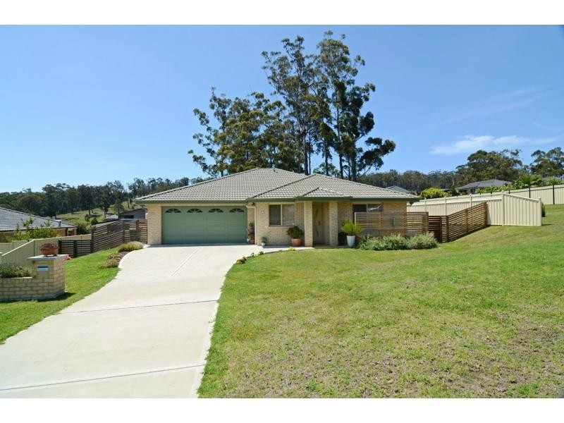 5 Albacore Crescent, Eden NSW 2551