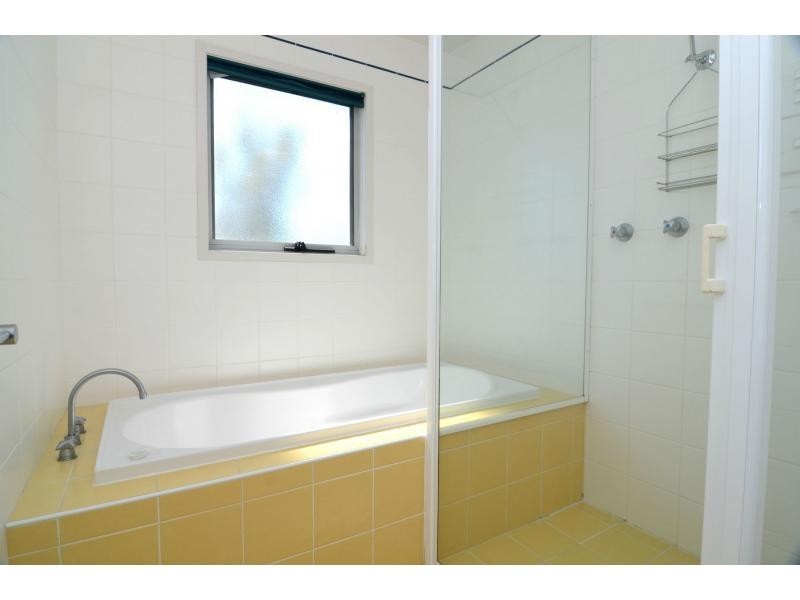 Unit 3/21 Lake Street, Eden NSW 2551