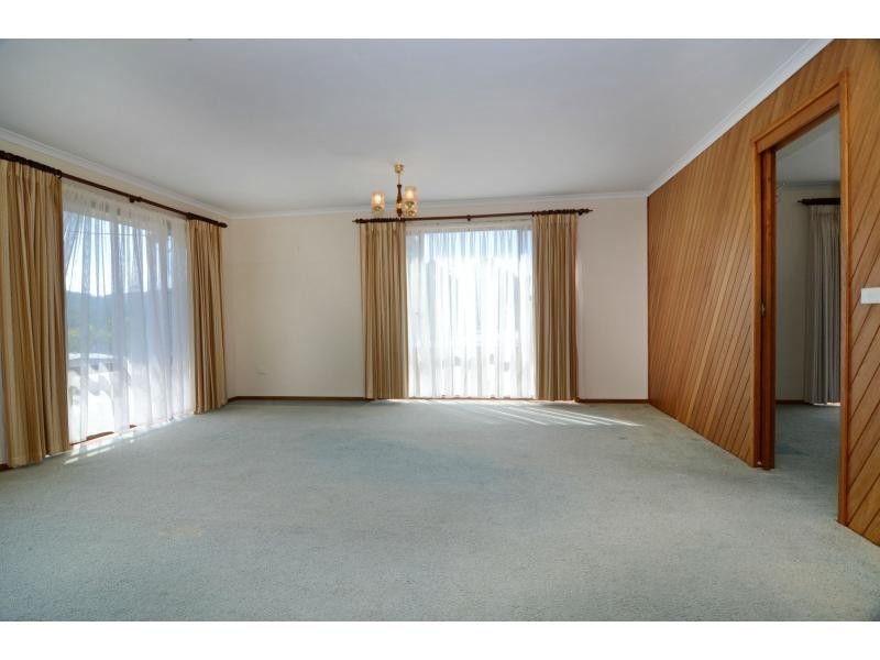 70 Sapphire Crescent, Merimbula NSW 2548