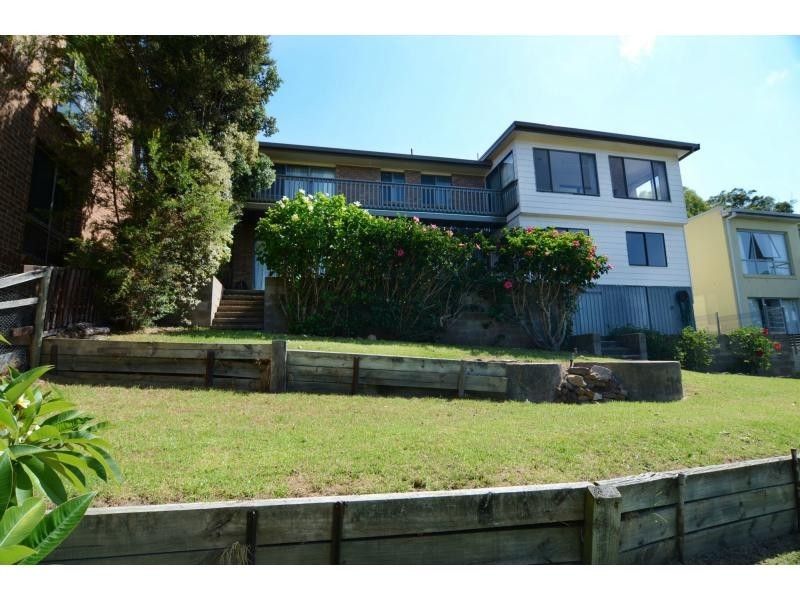 70 Sapphire Crescent, Merimbula NSW 2548