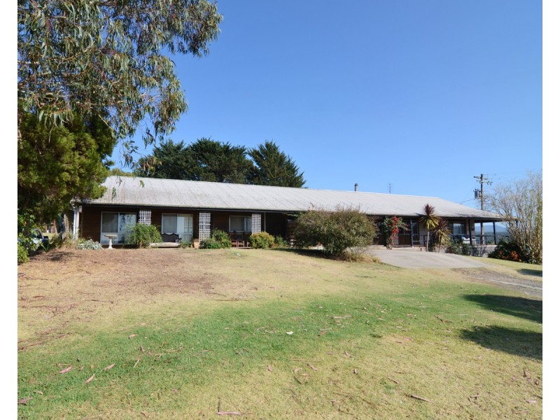 999 Back Creek Rd, Lochiel NSW 2549