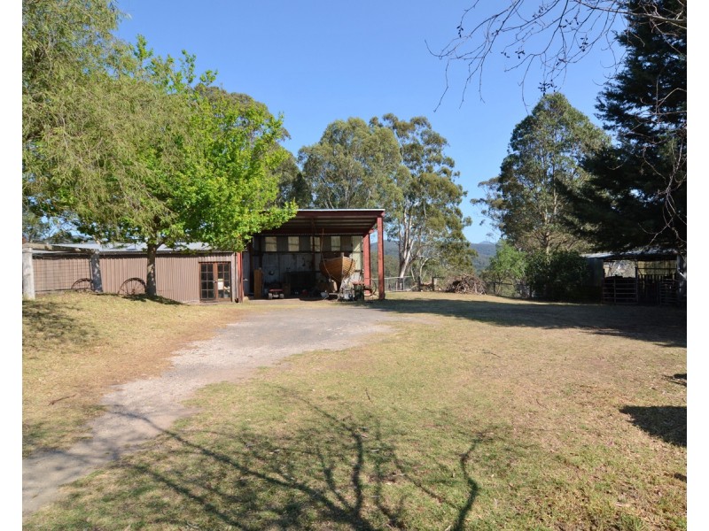 999 Back Creek Rd, Lochiel NSW 2549