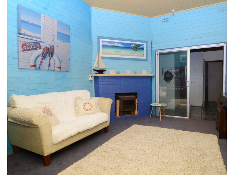999 Back Creek Rd, Lochiel NSW 2549