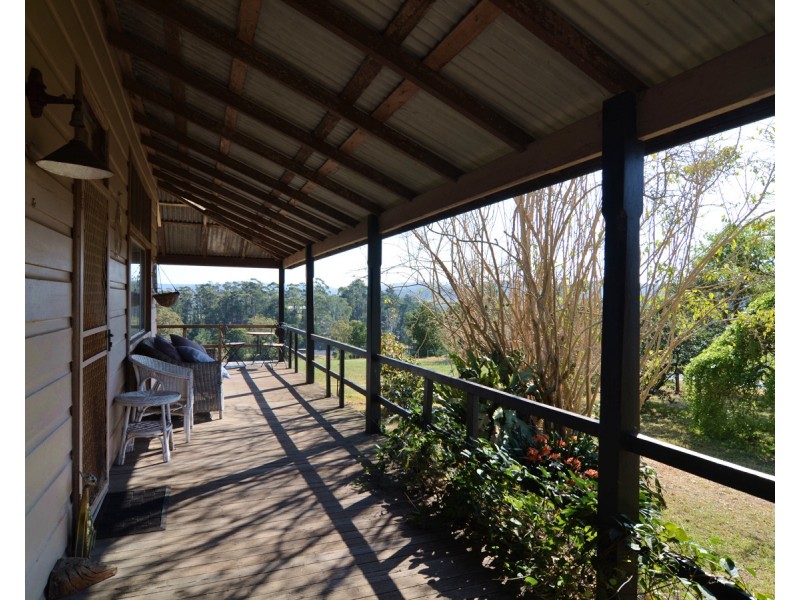 999 Back Creek Rd, Lochiel NSW 2549