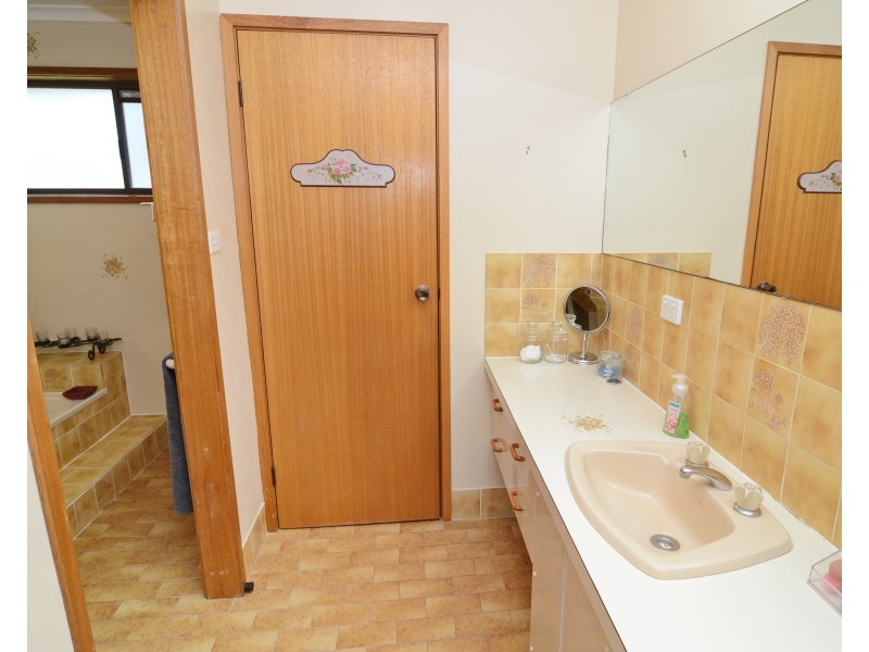 87 Bungo St, Eden NSW 2551