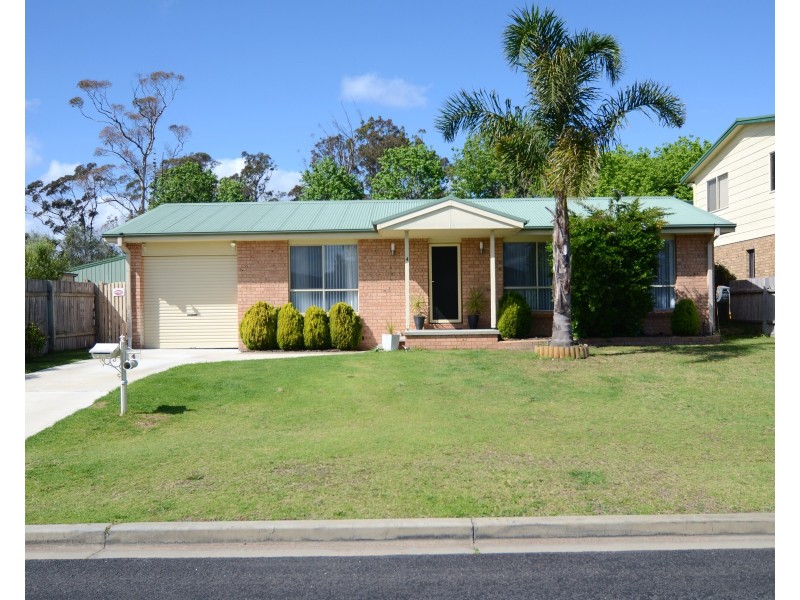 4 King Pl, Eden NSW 2551