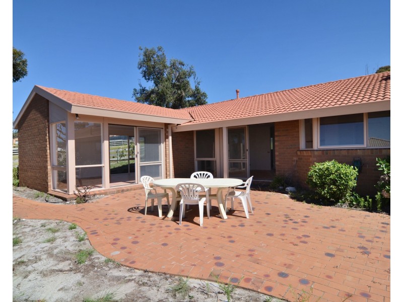 30 Beach View Ct, Tura Beach NSW 2548